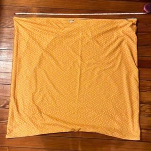 UnderArmor XL Infinity Scarf.